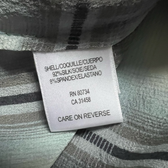 BCBGMaxAzria Plaid Blouse in Blue and White NWOT XS - Picture 9 of 9